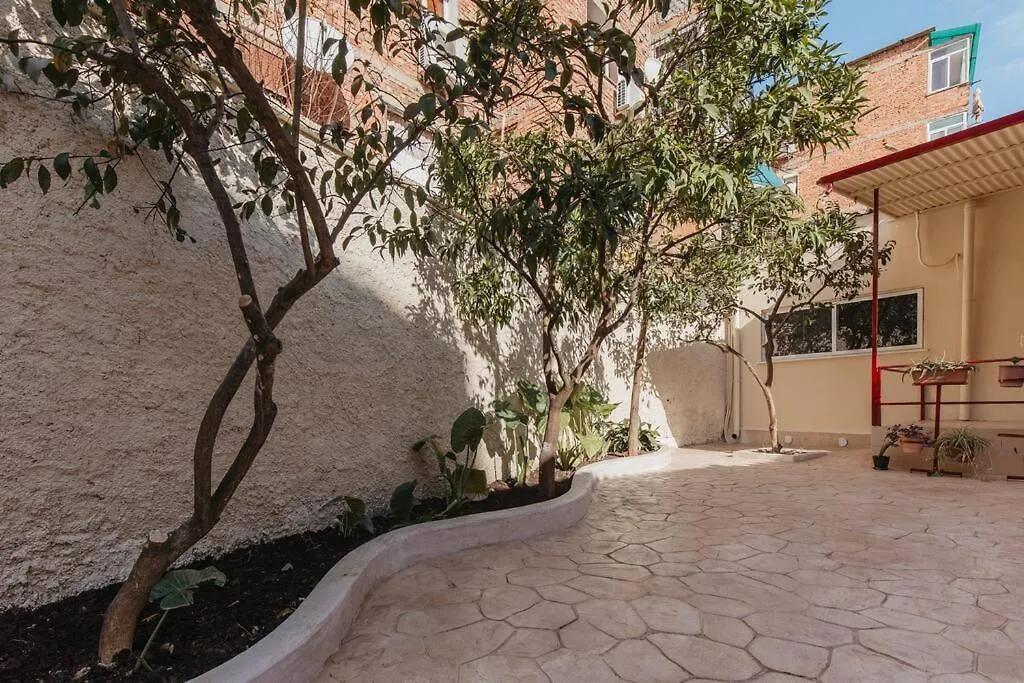 Apartment Garden By Holistay Tirana Albania